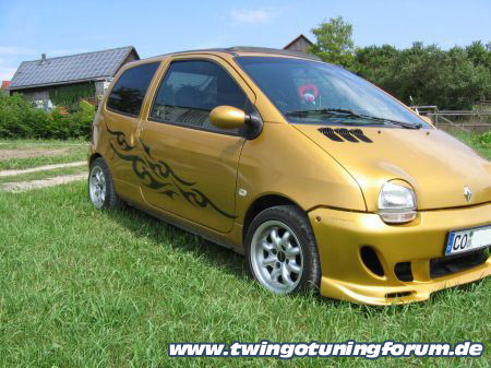 [Bild: twingo-23225455-rgL.jpg]