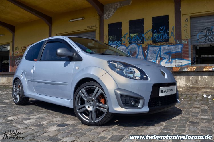 [Bild: twingo-06201616-qrF.jpg]