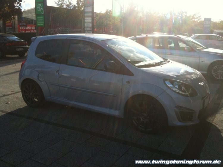 [Bild: twingo-08150949-MU8.jpg]
