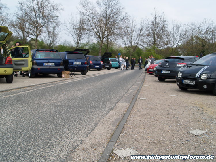 [Bild: twingo-15175414-4vA.jpg]