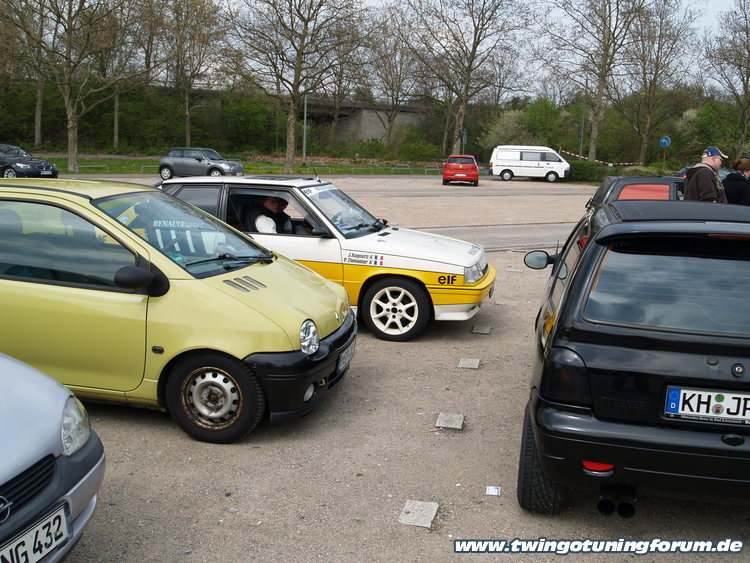 [Bild: twingo-15175452-c2R.jpg]
