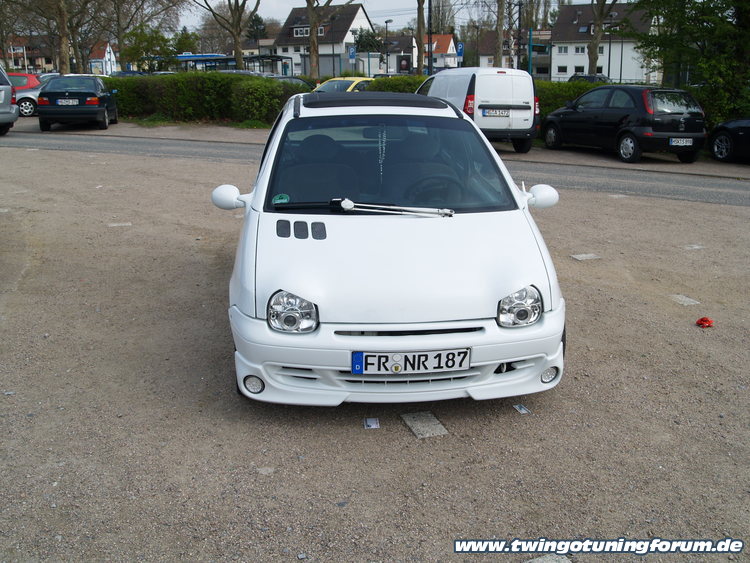 [Bild: twingo-15180731-7Ib.jpg]