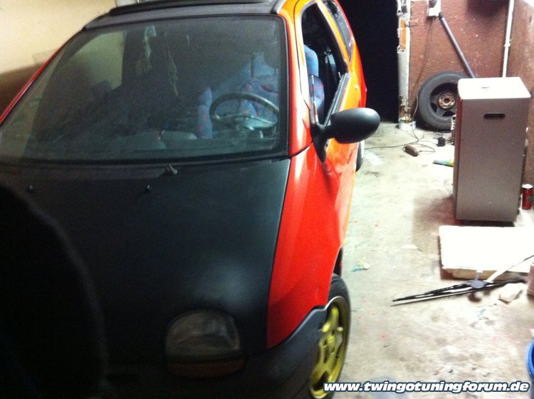 [Bild: twingo-22201721-MsU.jpg]
