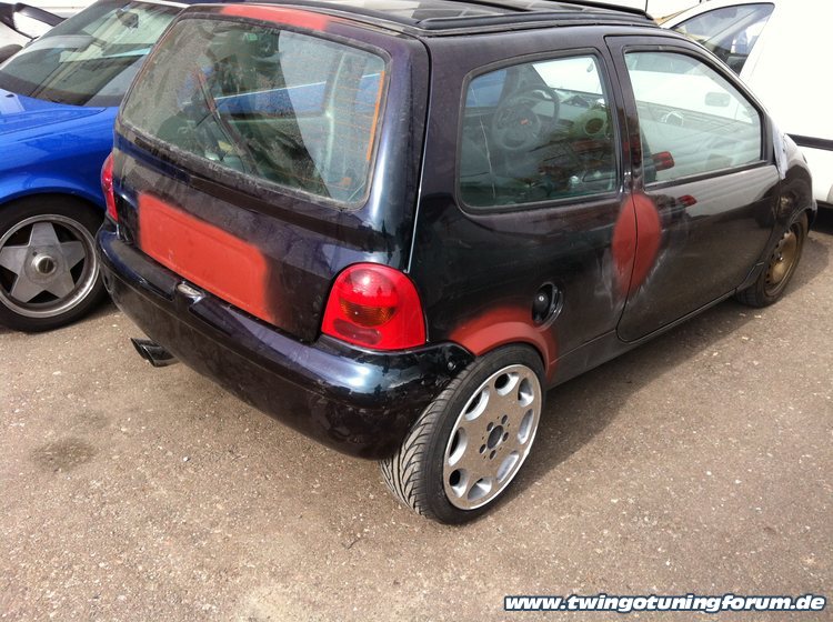 [Bild: twingo-22202100-W7U.jpg]