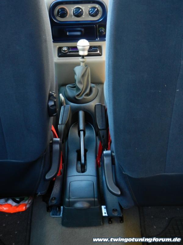 [Bild: twingo-13054056-cHj.jpg]