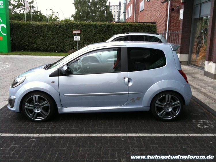 [Bild: twingo-06220530-9Rh.jpg]