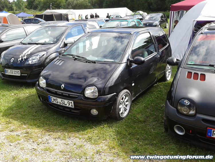 [Bild: twingo-22131502-U2N.jpg]