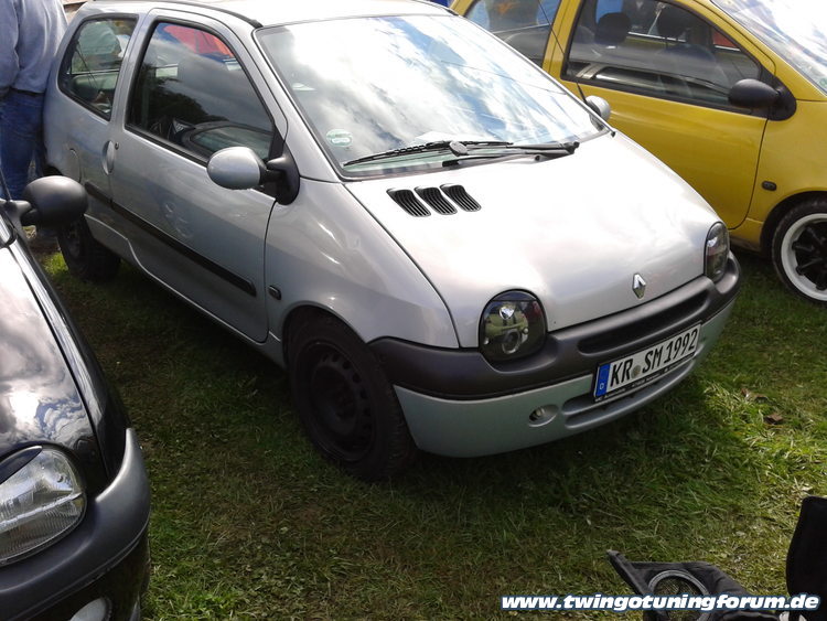 [Bild: twingo-22134018-689.jpg]