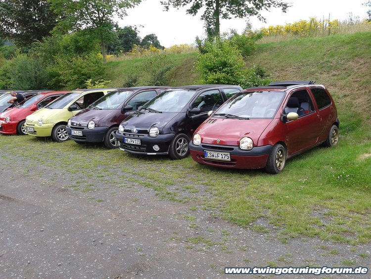 [Bild: twingo-22134803-6AW.jpg]