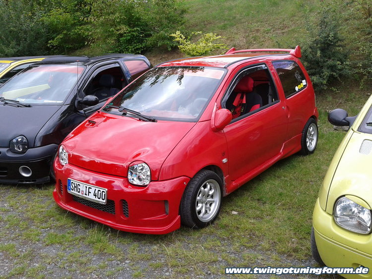 [Bild: twingo-22135111-Vno.jpg]