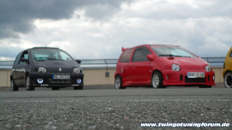 [Bild: twingo-22161347-tfb.jpg]