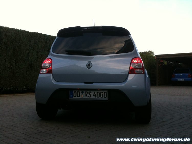 [Bild: twingo-04172336-Tsu.jpg]