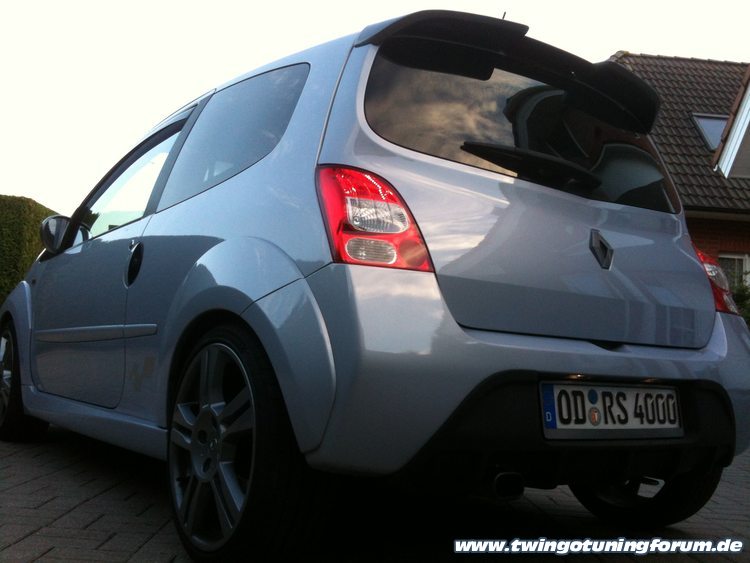 [Bild: twingo-04172349-kyD.jpg]