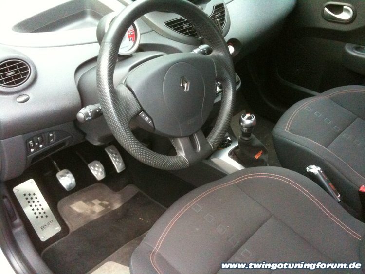 [Bild: twingo-09134124-Twz.jpg]