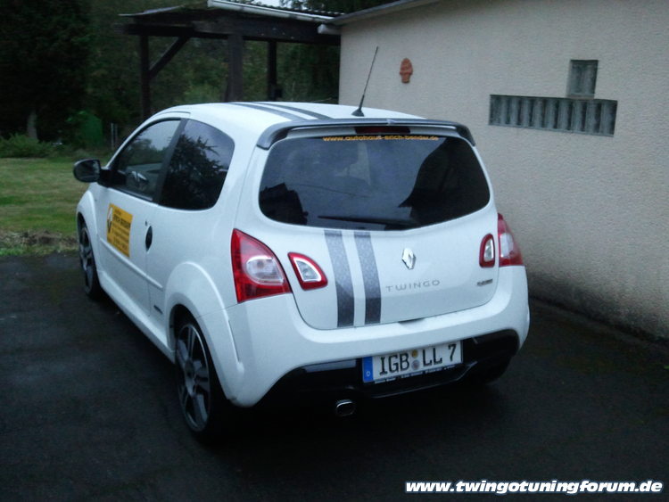 [Bild: twingo-11182427-V8Y.jpg]