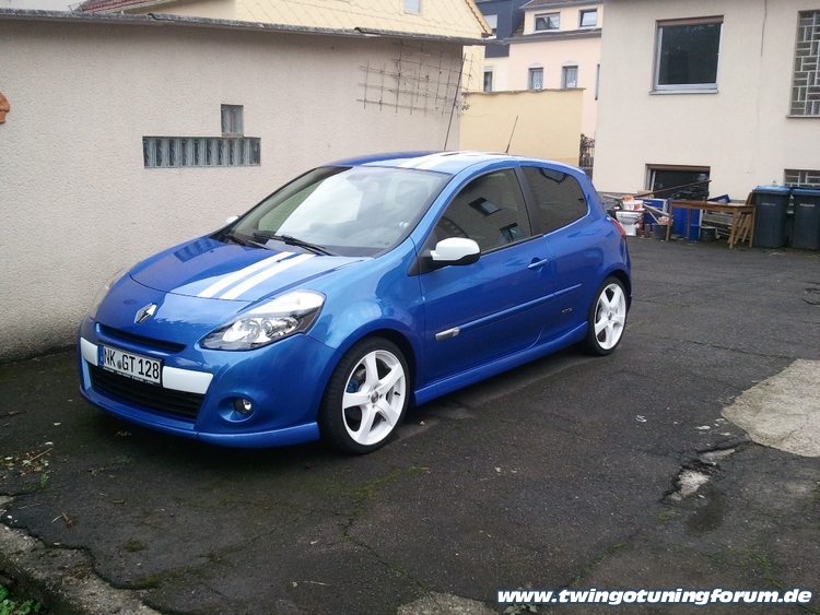 [Bild: twingo-13155309-8rG.jpg]