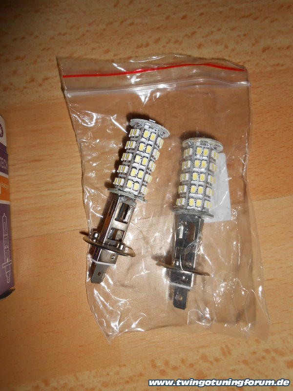 [Bild: twingo-21202424-aIi.jpg]