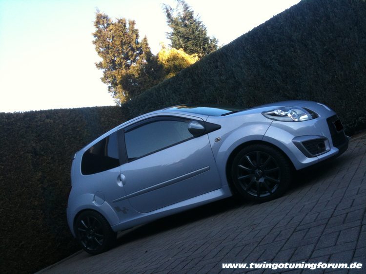 [Bild: twingo-31181412-MBv.jpg]