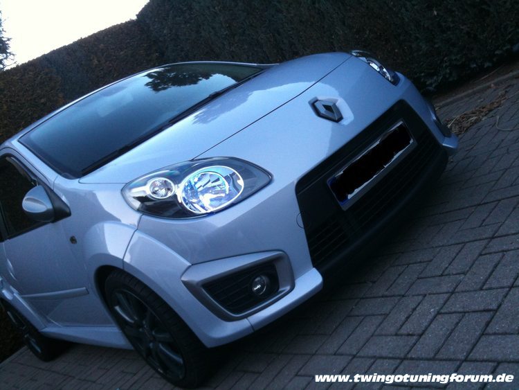[Bild: twingo-31181520-pB9.jpg]