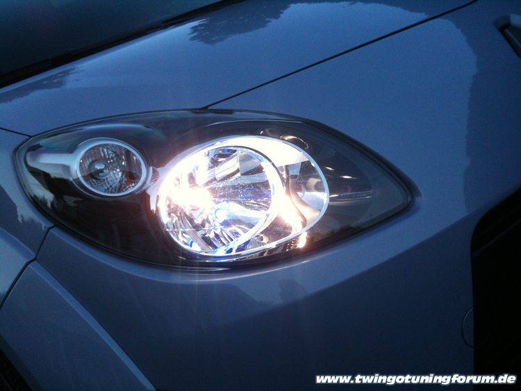 [Bild: twingo-31181640-udx.jpg]