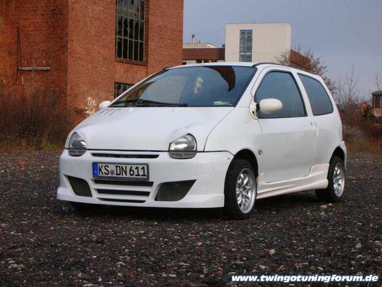 [Bild: twingo-04182400-JTd.jpg]