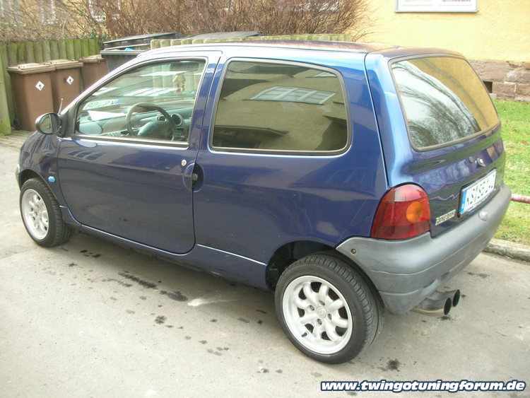 [Bild: twingo-04182810-iEm.jpg]