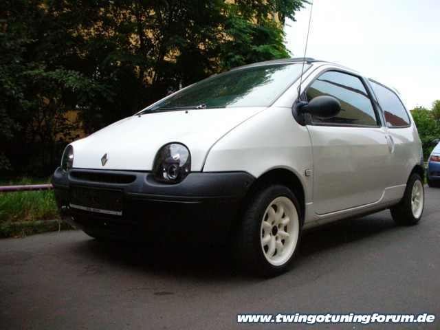 [Bild: twingo-04183302-daZ.jpg]