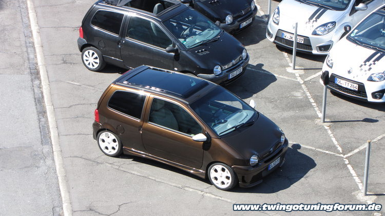 [Bild: twingo-07200632-vCE.jpg]