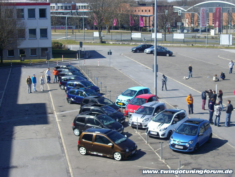 [Bild: twingo-08172601-UNm.jpg]