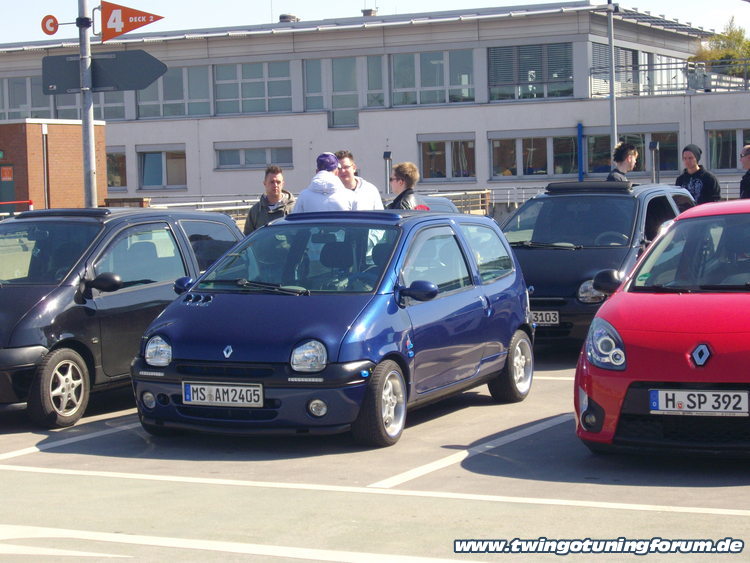 [Bild: twingo-08173527-7IQ.jpg]