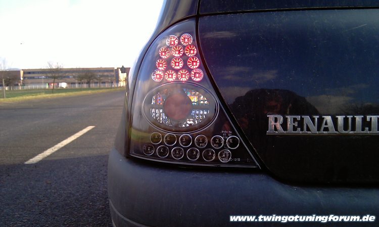 [Bild: twingo-12150204-CSQ.jpg]