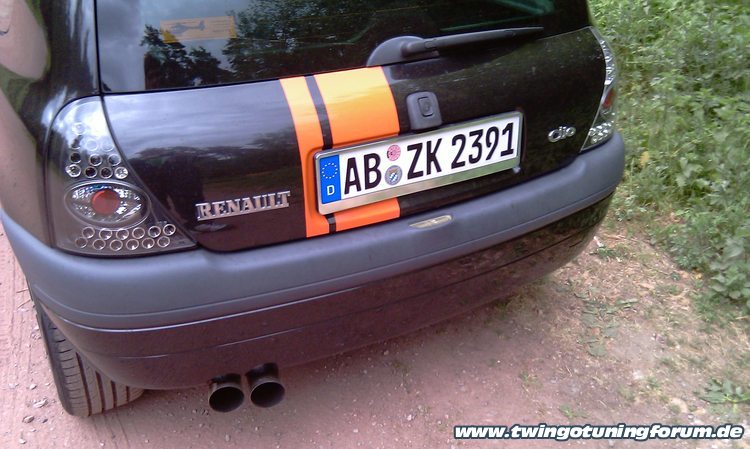 [Bild: twingo-12150440-9In.jpg]