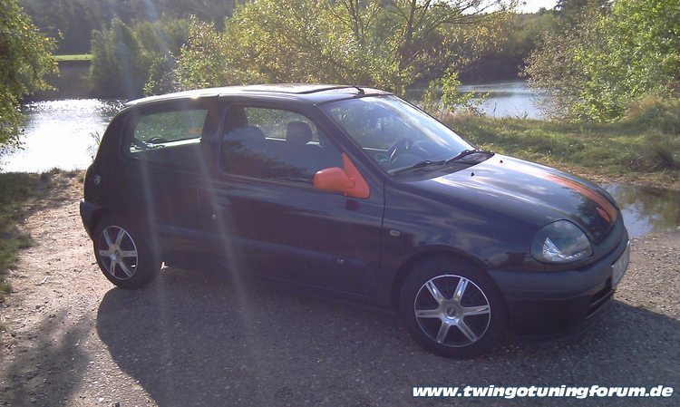 [Bild: twingo-12155054-U6T.jpg]