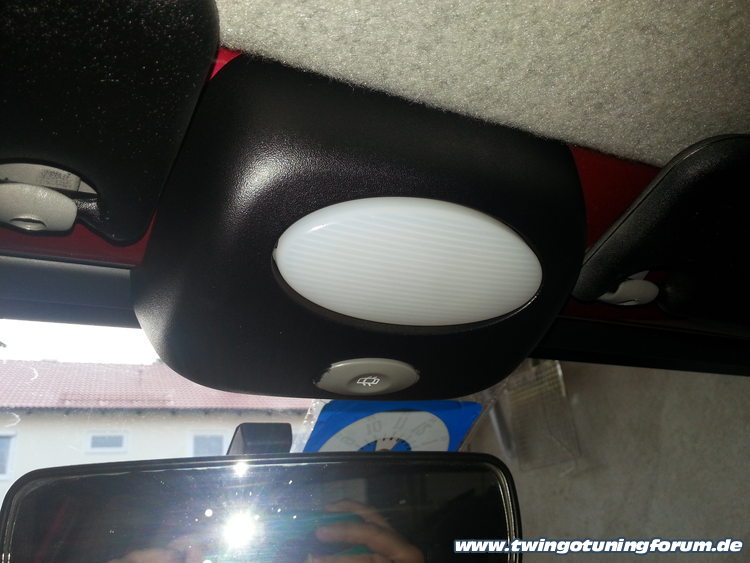 [Bild: twingo-21182234-sxP.jpg]