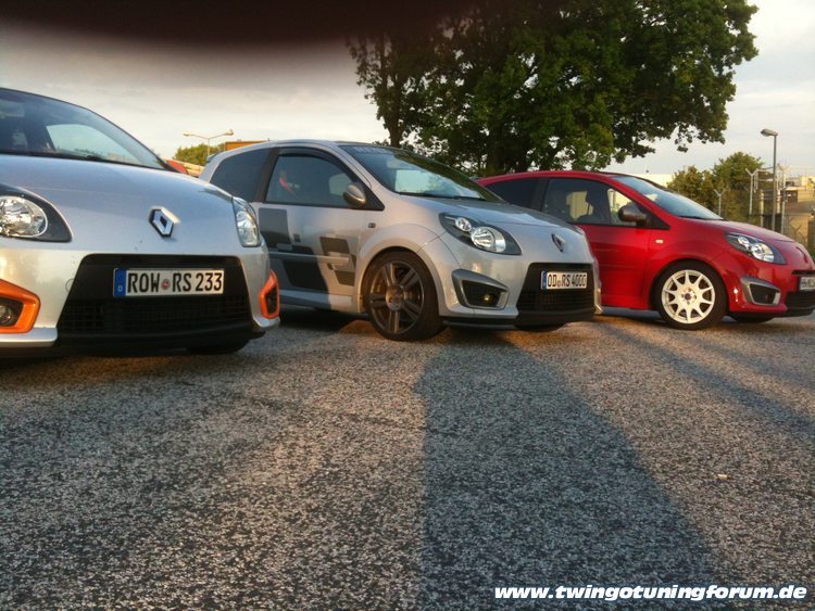 [Bild: twingo-01103439-NnS.jpg]