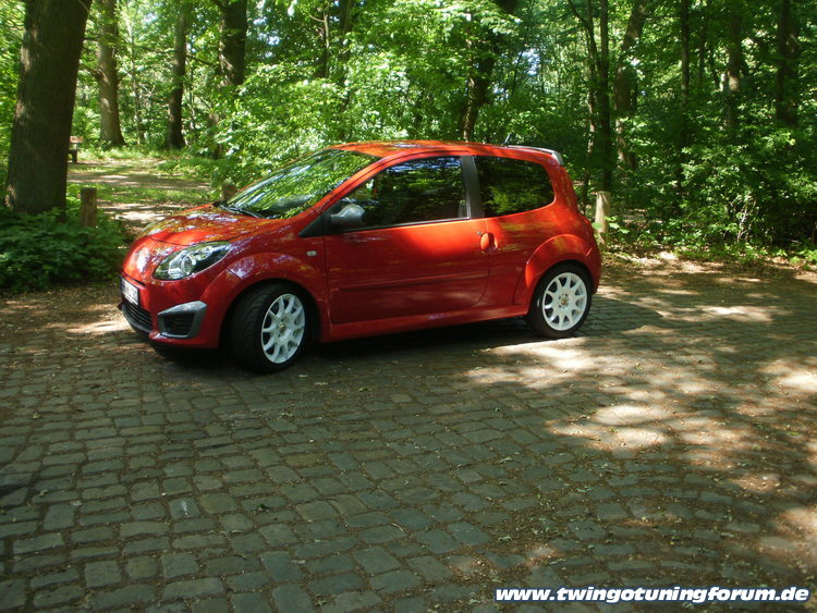 [Bild: twingo-08191141-5s6.jpg]