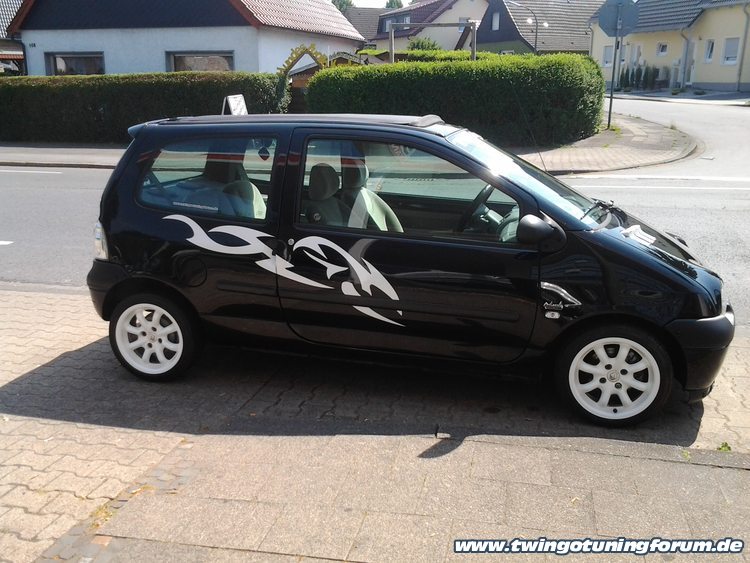 [Bild: twingo-08132830-X1S.jpg]