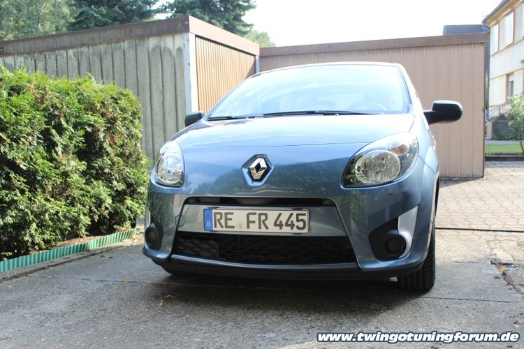 [Bild: twingo-21175647-d35.jpg]