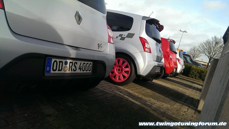 [Bild: twingo-25231515-grW.jpg]