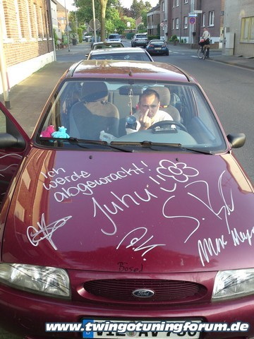 [Bild: twingo-11190911-BqI.jpg]