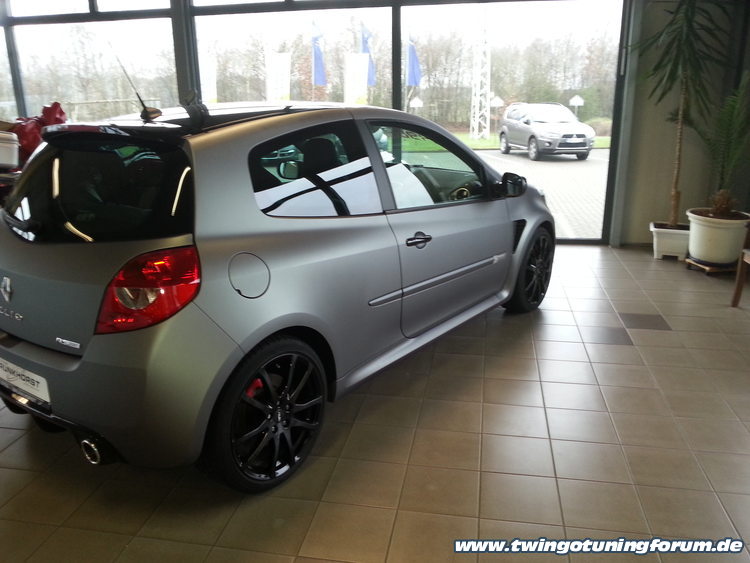 [Bild: twingo-30195910-urh.jpg]
