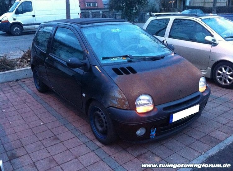 [Bild: twingo-02160222-fZM.jpg]