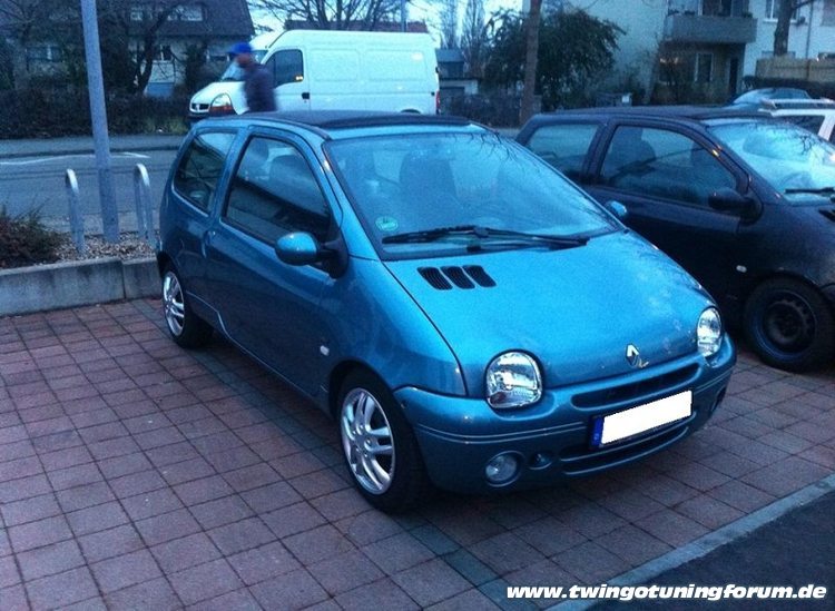 [Bild: twingo-02160246-m8W.jpg]