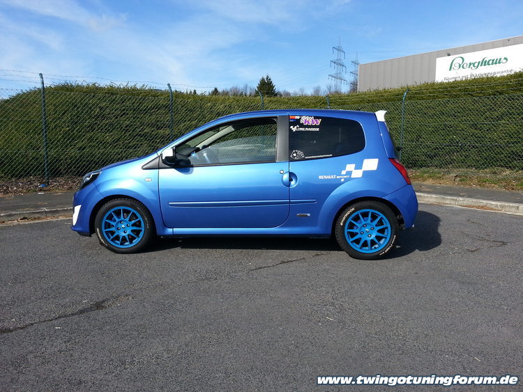 [Bild: twingo-04132710-iSJ.jpg]