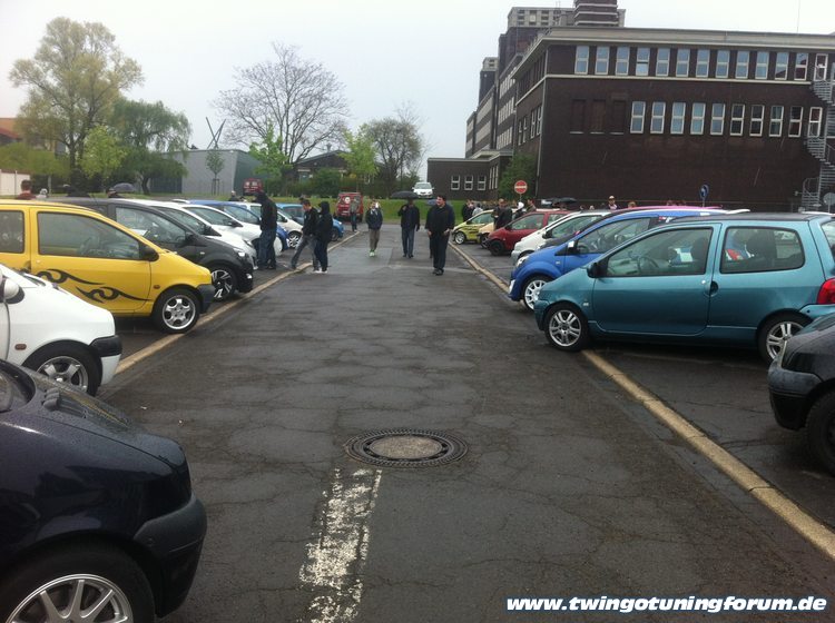 [Bild: twingo-06195447-9GR.jpg]