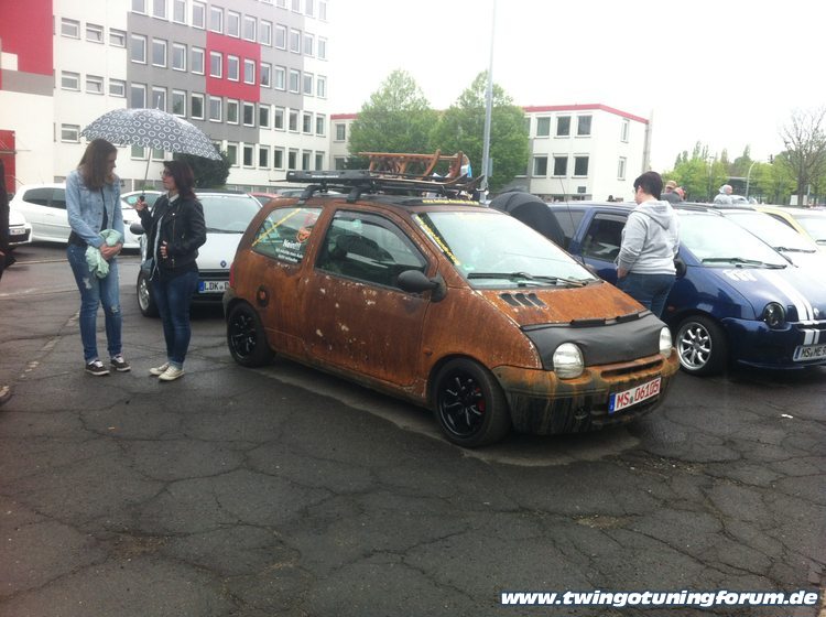 [Bild: twingo-06195652-aaD.jpg]
