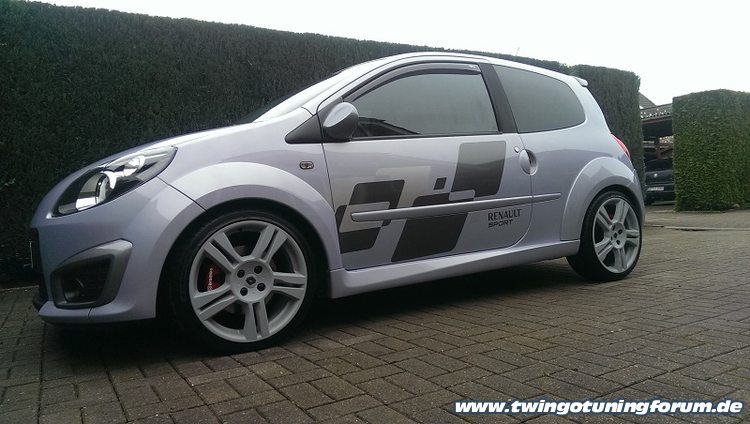 [Bild: twingo-06203513-ynB.jpg]