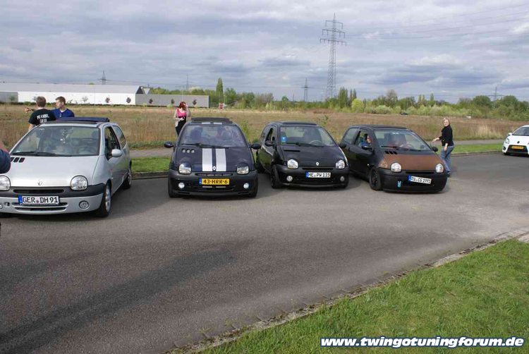 [Bild: twingo-07120611-9GO.jpg]