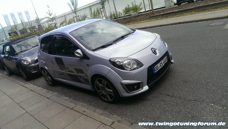 [Bild: twingo-08184650-XE8.jpg]