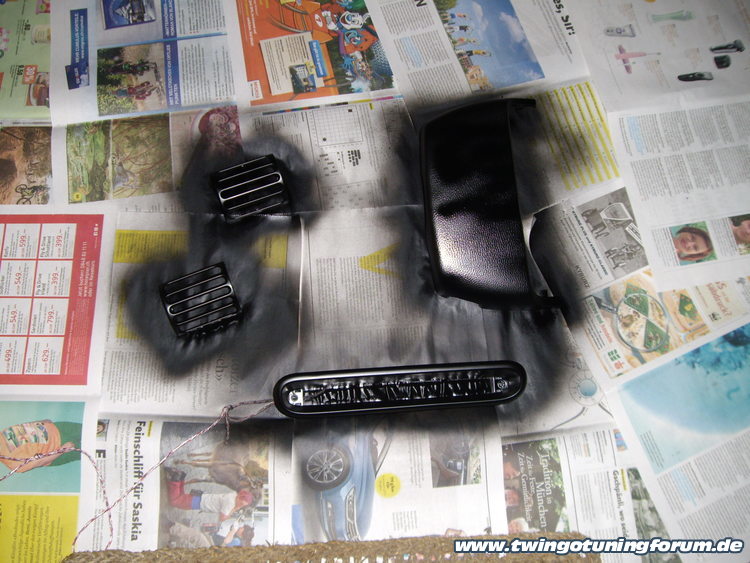 [Bild: twingo-10202926-6o4.jpg]